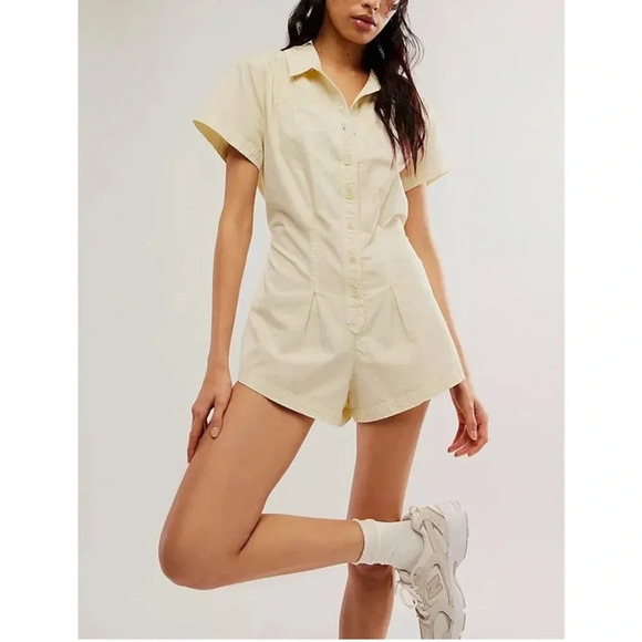 NWT Free People Keep It Crisp Shortall in Tofu - size M - Picture 1 of 11